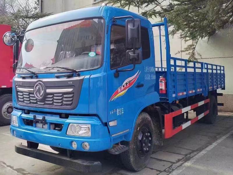 东风天锦VR教练车