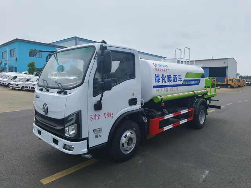 东风华神V3洒水车