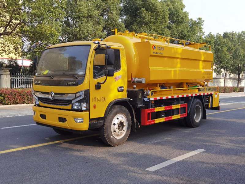 东风凯普特清洗吸污车(12.5方)